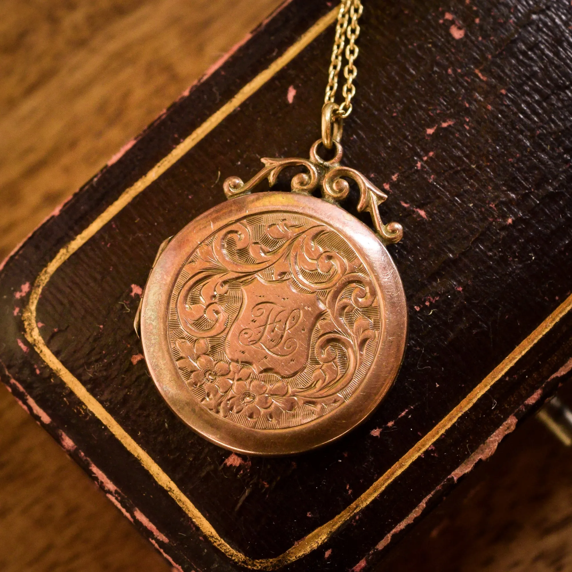 Late Victorian Chased Round Locket