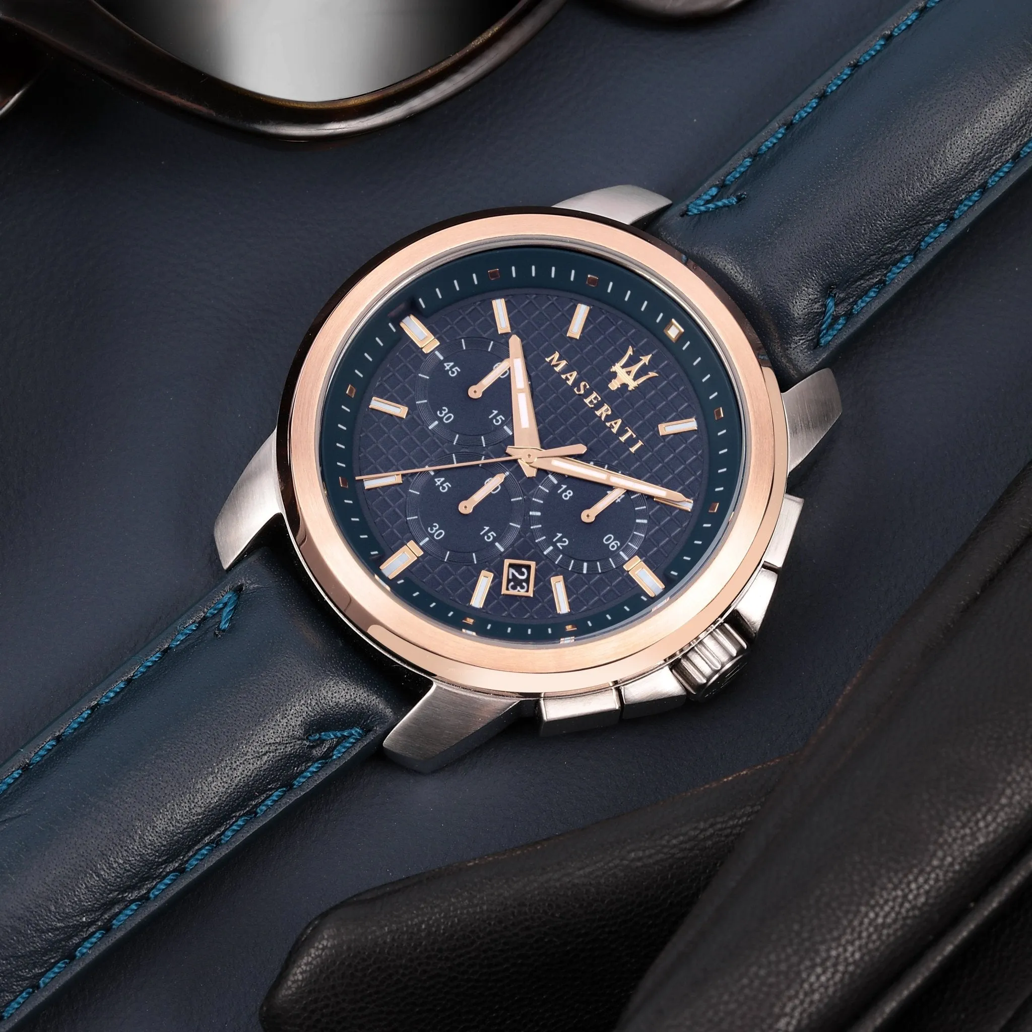 Maserati - Successo Navy Blue Chronograph R8871621015